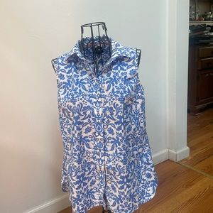 Talbots sleeveless ladies flower blue white-blouse.
